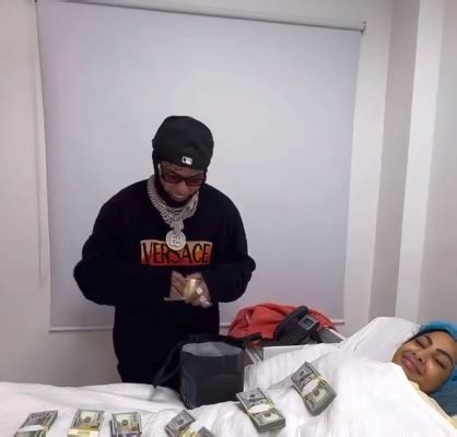 Tekashi69 comparte video íntimo desde la cama con Yailín